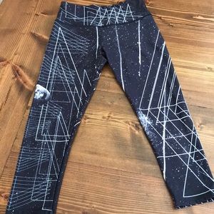 Onzie Capri Yoga Pants